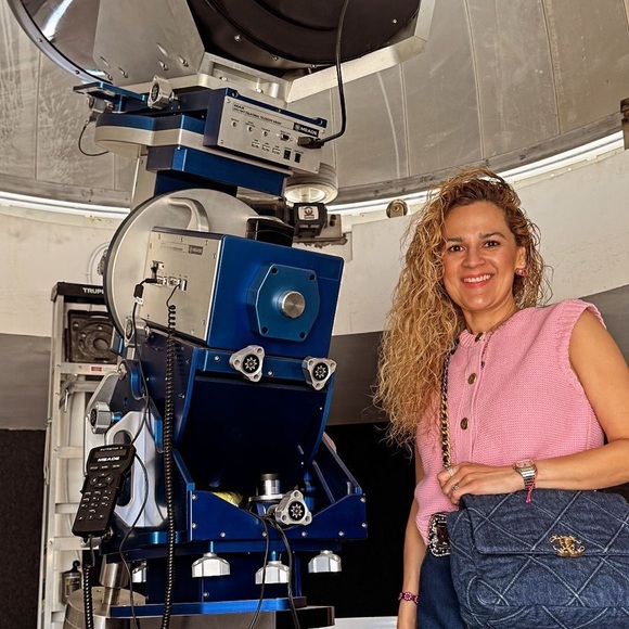 Meet your Posher, Daniela - Picture 6 of 8